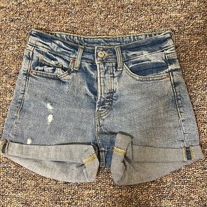NWOT Old Navy High Rise OG Straight Short